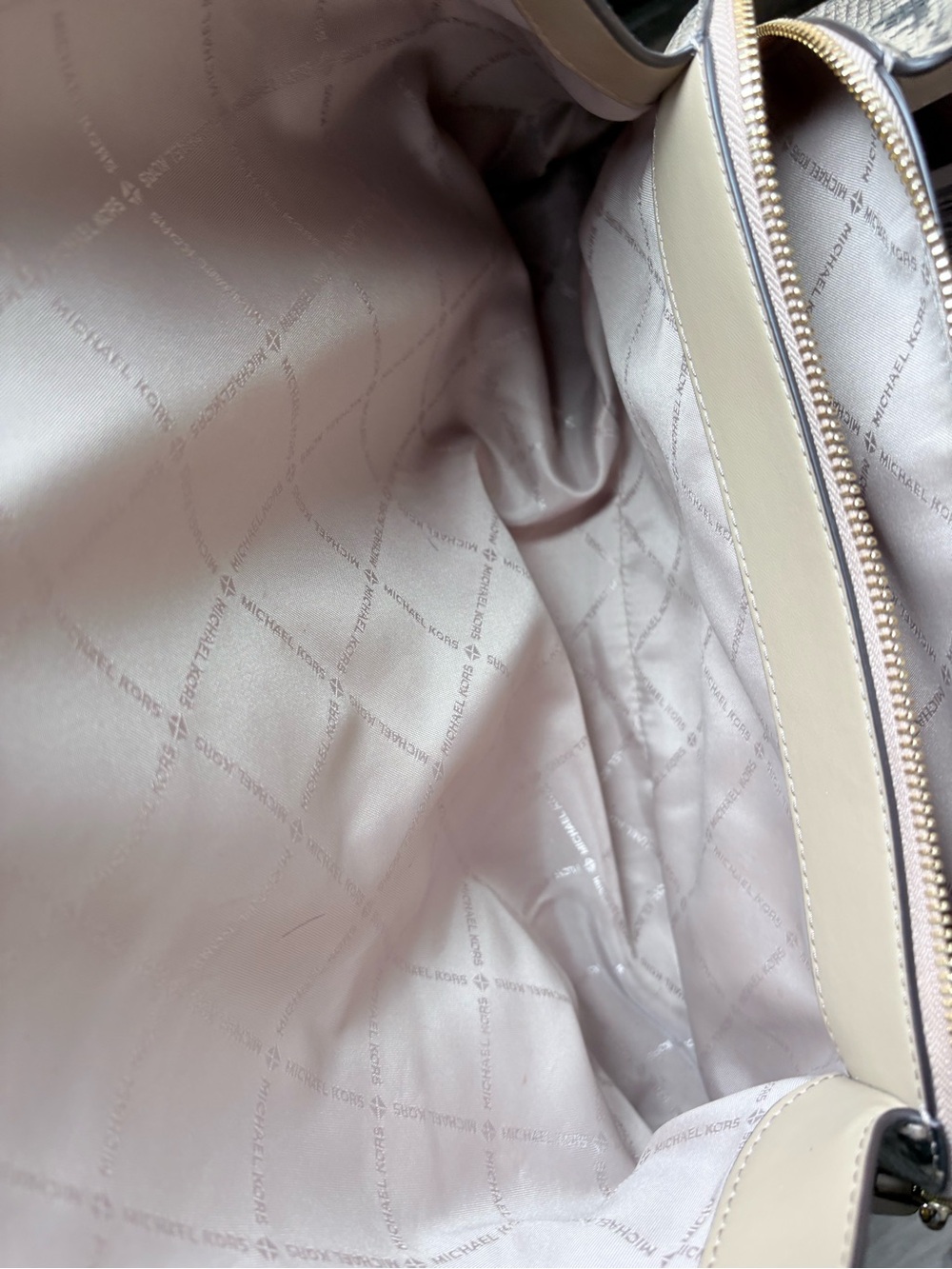 NWT Michael Kors Large Christina Beige Snake-Print Tote Bag - Picture 5 of 7
